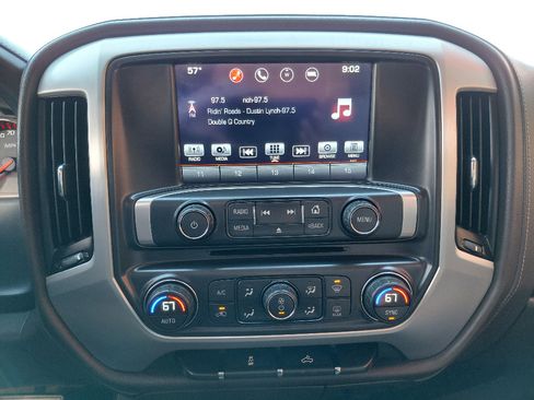 Used 2016 GMC Sierra 1500 SLE w/ SLE Value Package AWD/4WD image 18