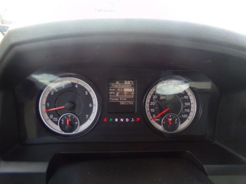 Used 2018 RAM 1500 Express image 28