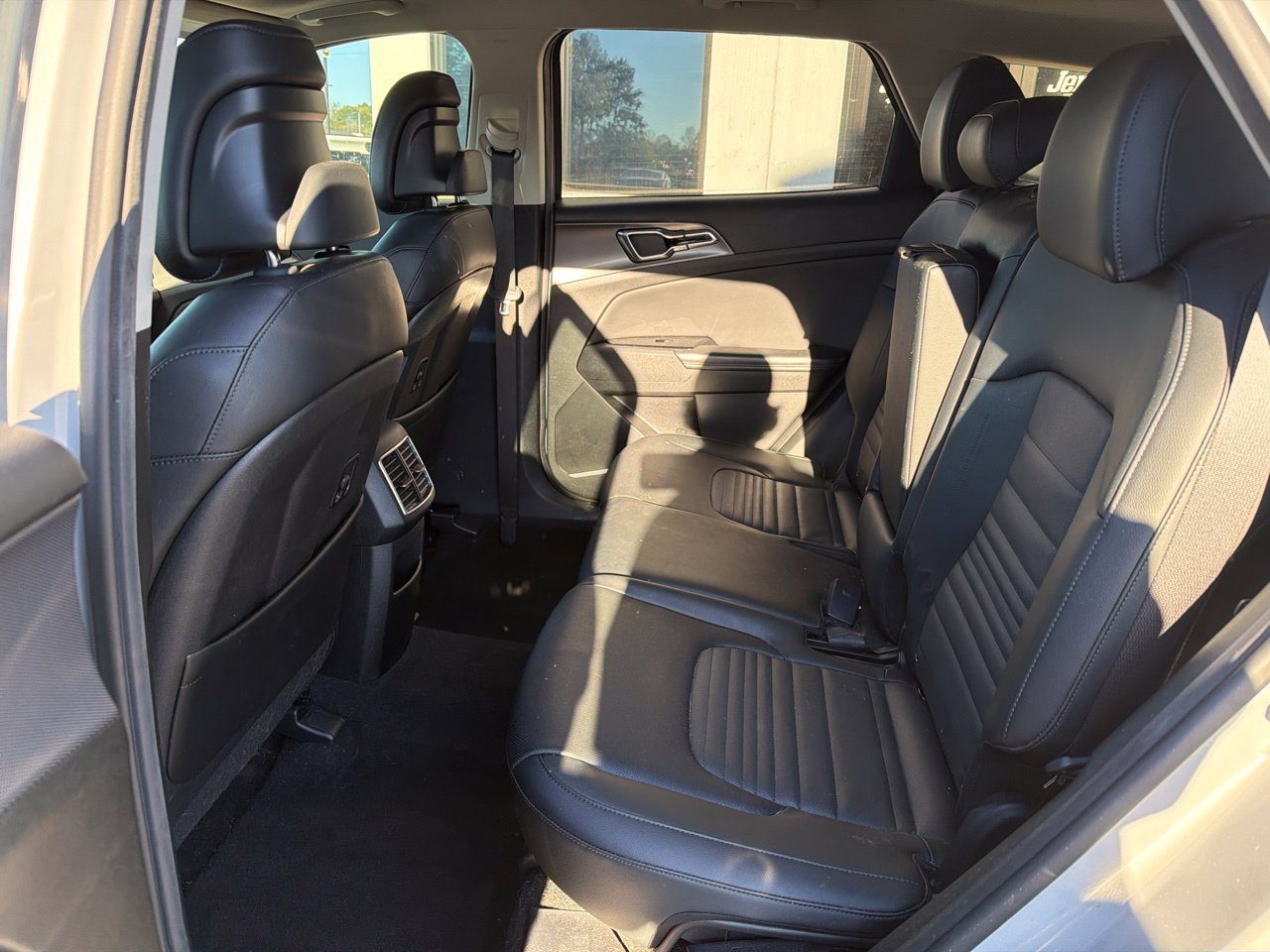 Used 2023 Kia Sportage SX FWD image 6