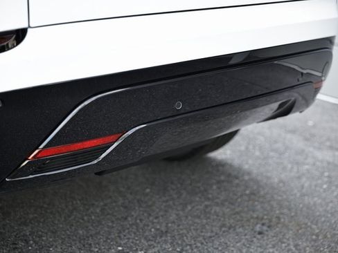 New 2026 Land Rover Range Rover Velar Dynamic SE image 12