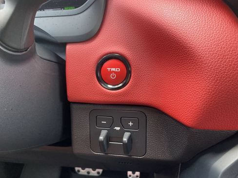 Used 2025 Toyota Sequoia TRD Pro AWD/4WD image 21