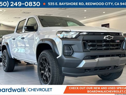 New 2026 Chevrolet Colorado Trail Boss AWD/4WD image 1