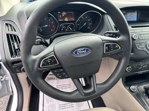 Used 2017 Ford Focus SE w/ Interior Protection Package FWD image 15