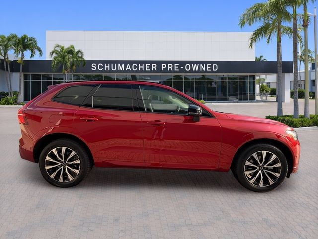 Certified 2024 Volvo XC60 B5 Plus AWD/4WD image 8