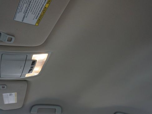 Used 2013 Toyota Avalon XLE image 24