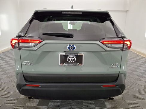 Certified 2023 Toyota RAV4 XLE Premium AWD/4WD image 23