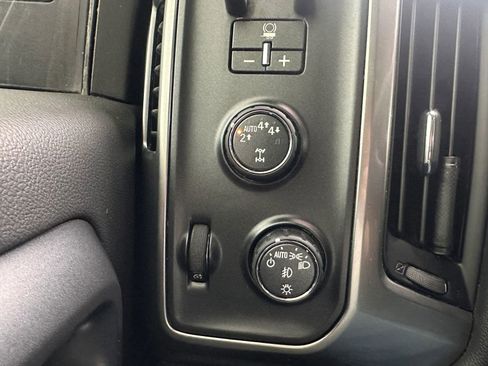 Used 2018 Chevrolet Silverado 1500 LT w/ All Star Edition AWD/4WD image 25