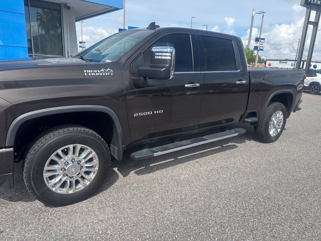 Used 2020 Chevrolet Silverado 2500 High Country w/ Technology Package AWD/4WD image 8