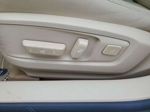 Used 2013 Lexus ES 350 4dr Sdn image 12