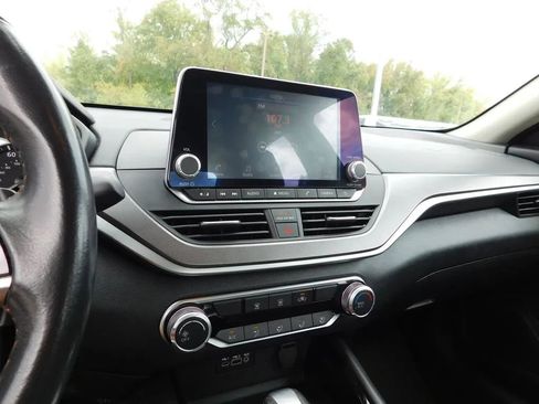 Used 2024 Nissan Altima 2.5 SR image 14