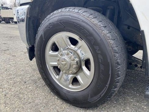 Used 2021 RAM 2500 Tradesman w/ Chrome Appearance Group image 64