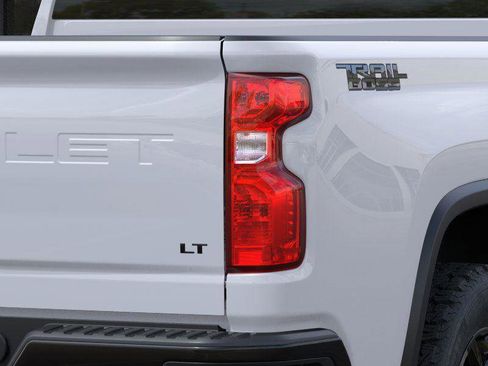 New 2026 Chevrolet Silverado 2500 LT image 11
