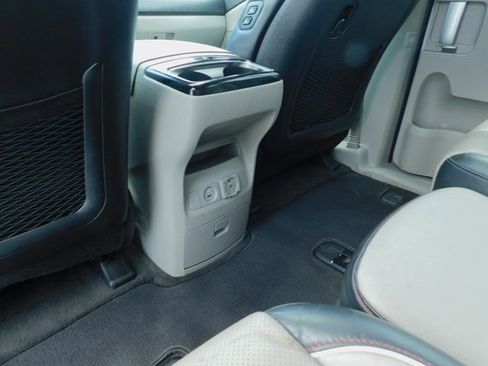 Used 2021 Kia Sedona EX w/ EX Premium Package image 20