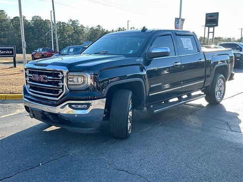Used 2018 GMC Sierra 1500 SLT image 2