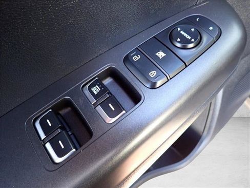 Used 2022 Kia Sportage LX AWD/4WD image 12