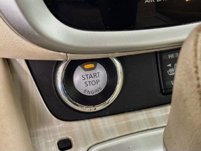 Used 2017 Nissan Murano SL w/ SL Technology Package FWD image 18