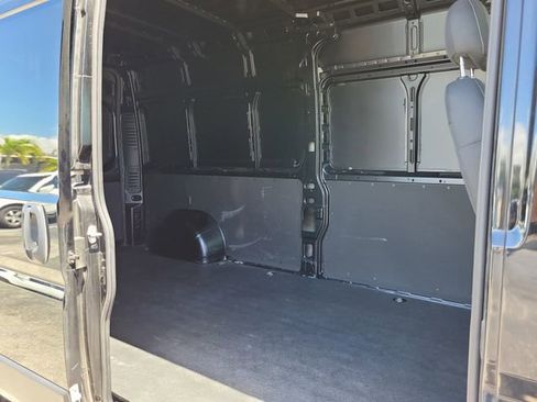 Used 2025 RAM ProMaster 2500 image 9