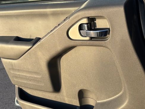 Certified 2021 Nissan Frontier SV w/ SV Utility Package image 26