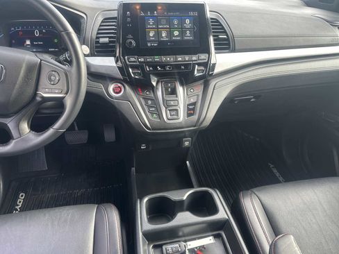 Used 2023 Honda Odyssey Sport image 9