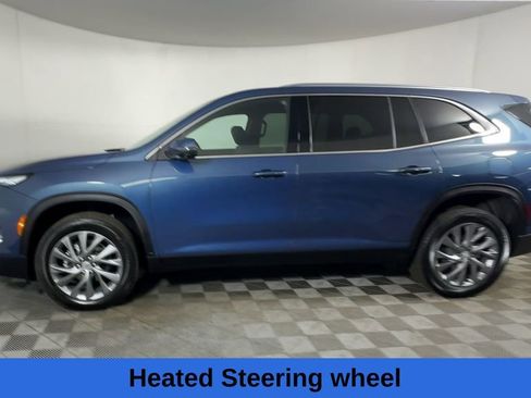 Used 2025 Buick Enclave Preferred image 7