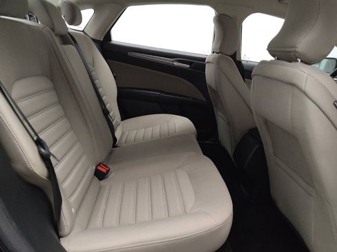 Used 2018 Ford Fusion S image 19