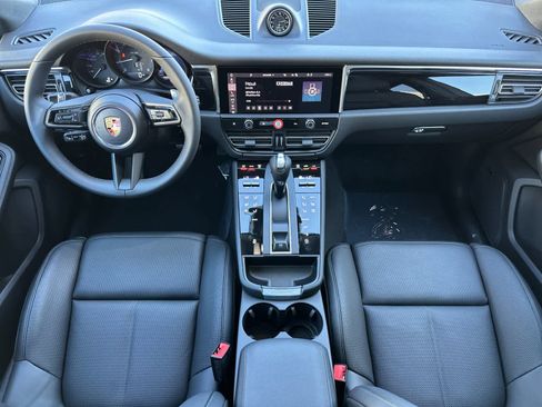 New 2026 Porsche Macan AWD/4WD image 6