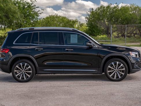 Used 2022 Mercedes-Benz GLB 250 image 9