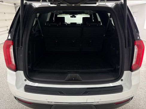 Used 2021 GMC Yukon XL SLT image 29