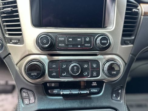 Used 2015 GMC Yukon Denali w/ Premium Package RWD image 17