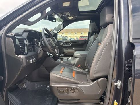 Used 2023 GMC Sierra 1500 AT4 w/ AT4 Preferred Package AWD/4WD image 15