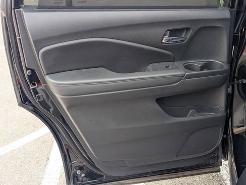 Used 2020 Honda Passport Touring image 16