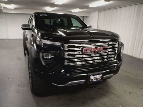 Certified 2024 GMC Canyon Denali AWD/4WD image 3