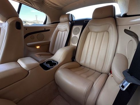 Used 2011 Maserati GranTurismo Convertible image 11