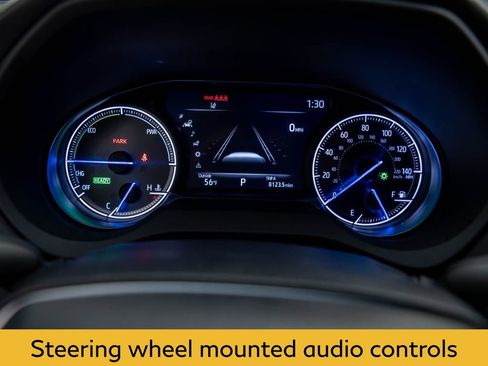 Used 2021 Toyota Venza XLE image 25