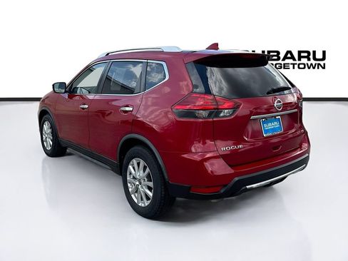 Used 2017 Nissan Rogue SV FWD image 5