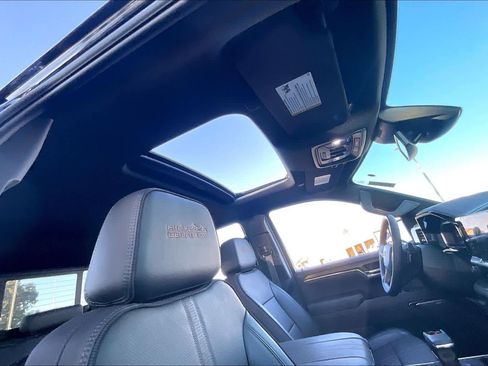 Used 2024 Chevrolet Silverado 1500 High Country w/ Midnight Edition image 24