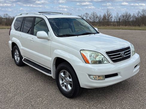 Used 2005 Lexus GX 470 image 2