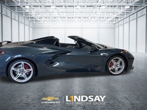 Used 2021 Chevrolet Corvette Stingray Preferred Conv w/ Z51 Performance Package image 2