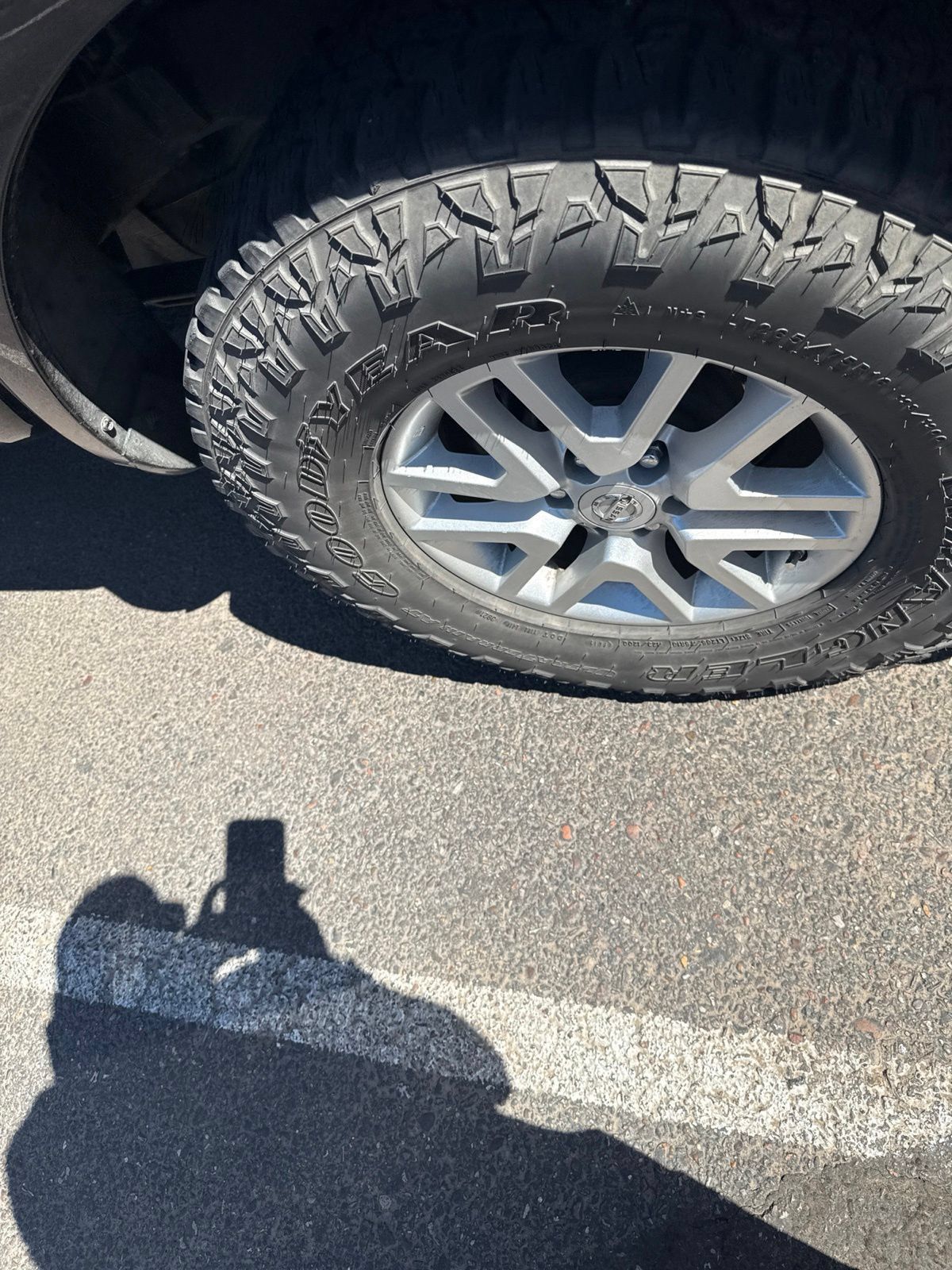 Used 2018 Nissan Frontier SV AWD/4WD image 23