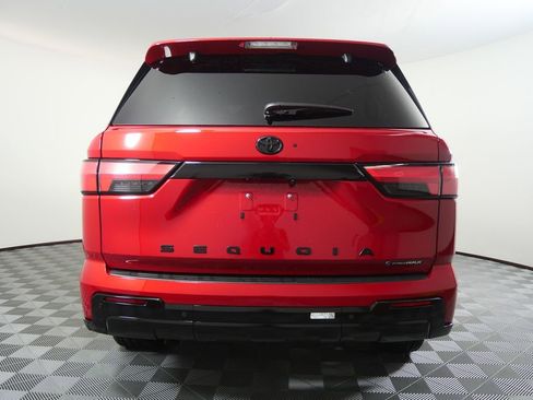 Used 2025 Toyota Sequoia Platinum image 4