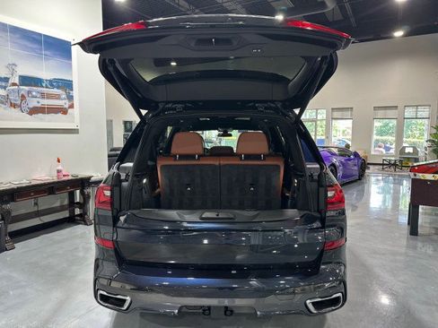 Used 2019 BMW X7 xDrive50i w/ M Sport Package AWD/4WD image 36
