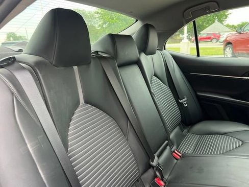 Used 2022 Toyota Camry SE FWD image 10