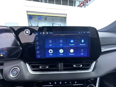 Used 2025 Chevrolet Equinox LT w/ Safety and Technology Package image 25