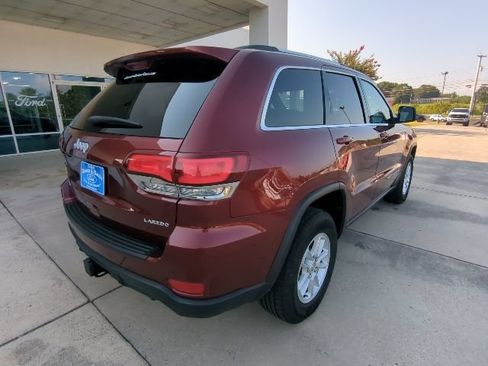 Used 2020 Jeep Grand Cherokee Laredo AWD/4WD image 7