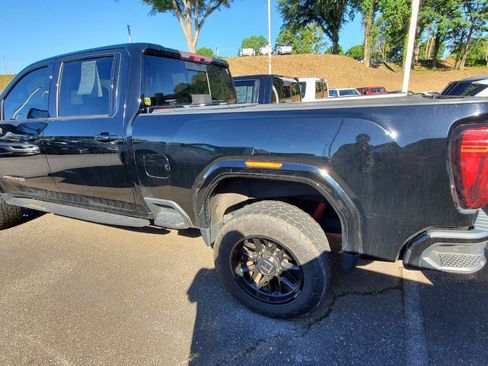Used 2022 GMC Sierra 2500 AT4 w/ AT4 Premium Plus Package AWD/4WD image 8