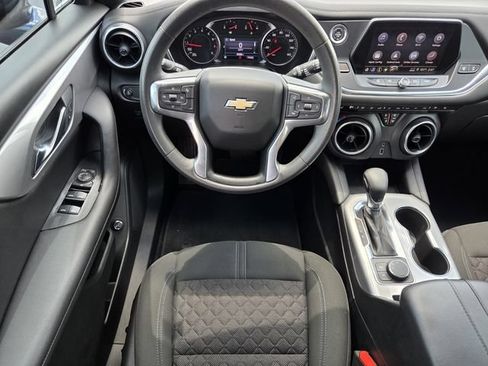 Used 2022 Chevrolet Blazer LT FWD image 13
