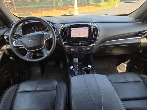 Used 2023 Chevrolet Traverse RS w/ LPO, Floor Liner Package AWD/4WD image 25