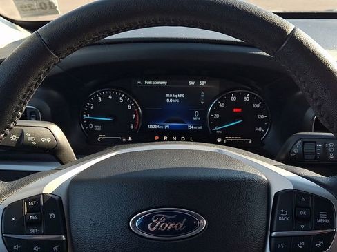 Used 2024 Ford Explorer XLT w/ Equipment Group 202A AWD/4WD image 18