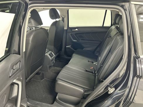 Certified 2023 Volkswagen Tiguan SE AWD/4WD image 19