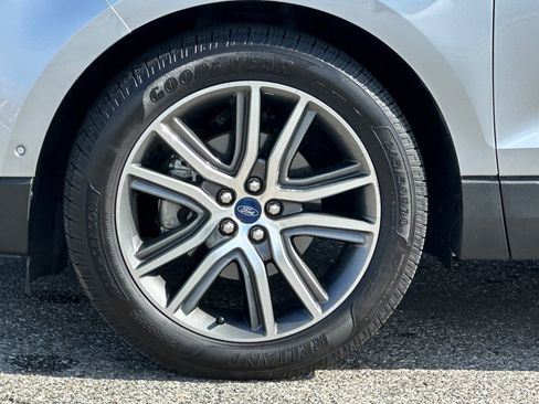 Used 2020 Ford Edge Titanium w/ Equipment Group 301A FWD image 26